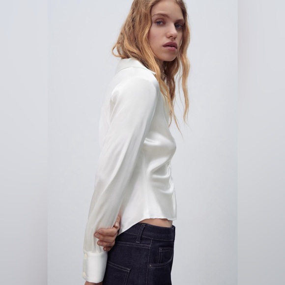 NWT Zara Ruched Satin Effect Shirt in Ecru White Ref. 4437/329 - Picture 5 of 11